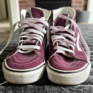 Vans Women's Sneakers in Burgundy and White